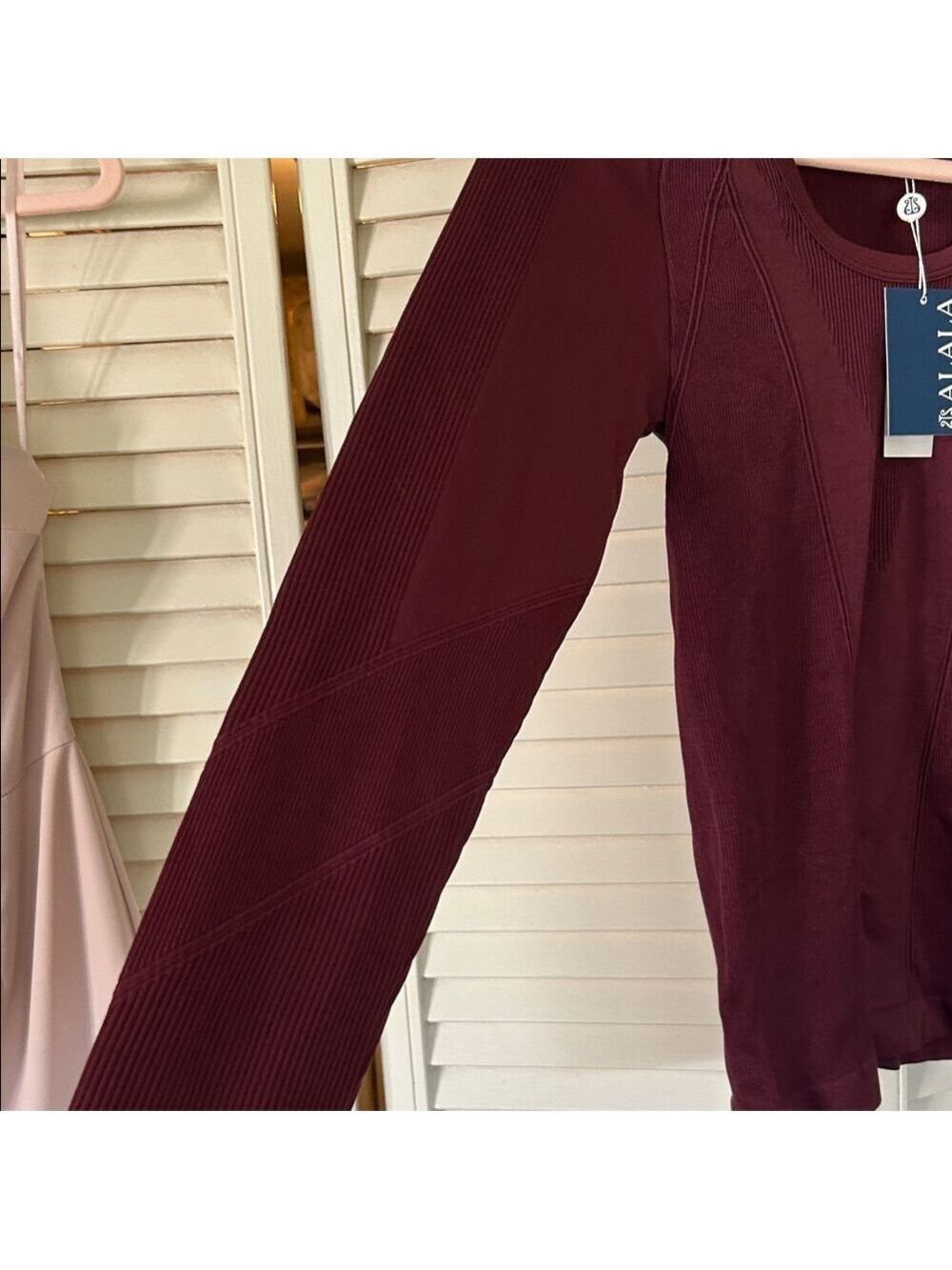 Alala Deep Red Long Sleeve Seamless Top | Size Large | Workout - Picture 5 of 5